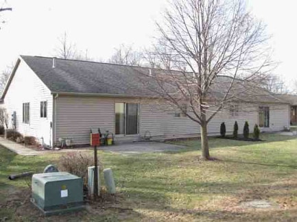 1810 Queensbury Dr in Celina, OH - Building Photo - Building Photo