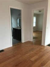 972 New Haven Rd in Naugatuck, CT - Building Photo - Building Photo