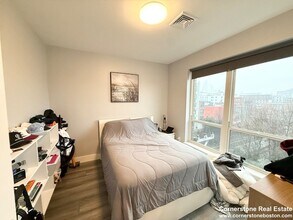 55 W Fifth St, Unit 606 in Boston, MA - Foto de edificio - Building Photo