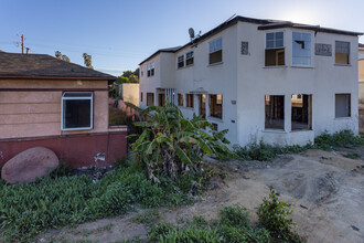 2600 S Sepulveda Blvd in Los Angeles, CA - Building Photo - Building Photo