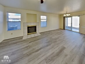 9056 N Wild Eagle Ave in Tucson, AZ - Foto de edificio - Building Photo