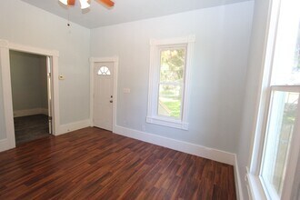 121 McBrown Rd in Petaluma, CA - Building Photo - Building Photo