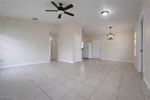 3417 South St in Ft. Myers, FL - Building Photo