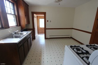 7 Seagrave Rd-Unit -Apt 1 in Cambridge, MA - Building Photo - Building Photo