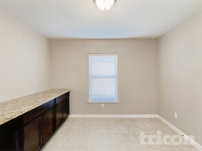 112 Liberty Ln in Venus, TX - Foto de edificio - Building Photo