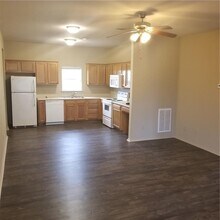 1994 Dos Laredos Ave in Springdale, AR - Building Photo - Building Photo