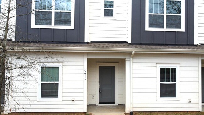 5016 Central Ave in Charlotte, NC - Building Photo - Building Photo