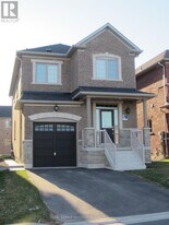 16 Orion Ave in Vaughan, ON - Building Photo
