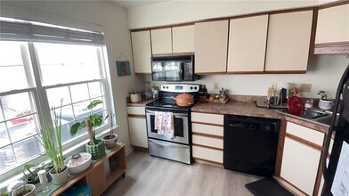 612 Shoreham Ct in Virginia Beach, VA - Building Photo - Building Photo