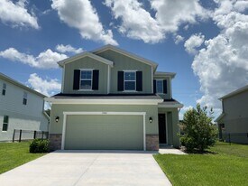 2560 Sunrise Lndg Lp in Tavares, FL - Building Photo