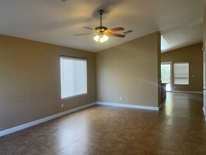 7905 Hollow Pine St in Las Vegas, NV - Building Photo - Building Photo