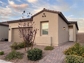 4720 Beautify St in North Las Vegas, NV - Building Photo - Building Photo