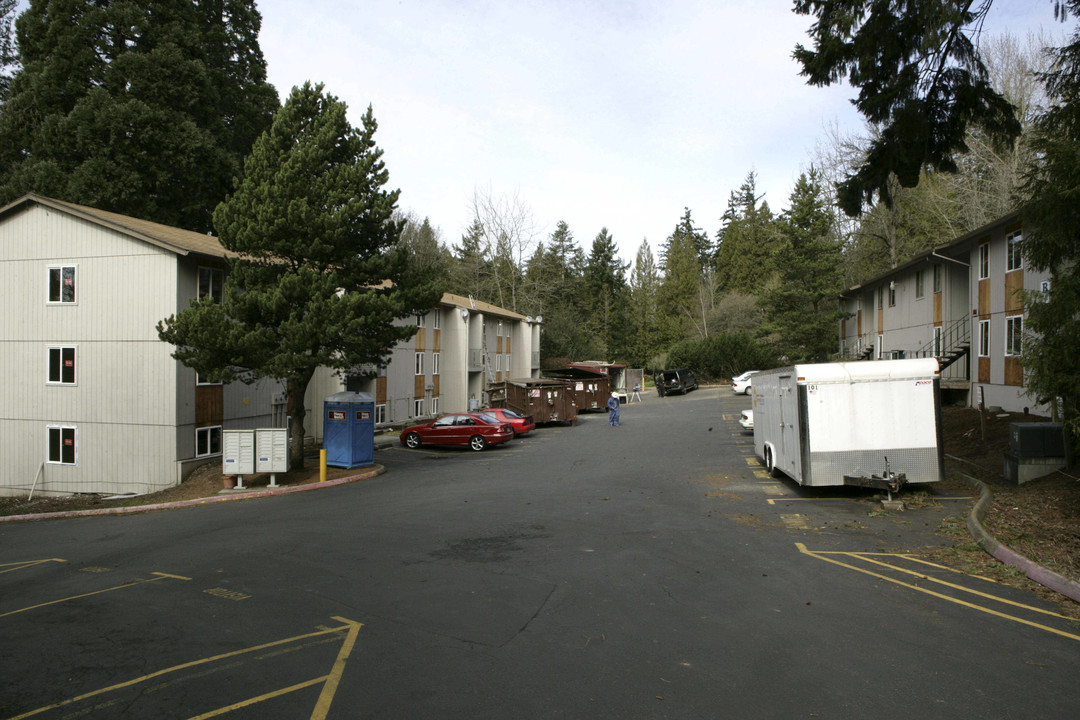 Westwood Apartments in Portland, OR - Building Photo