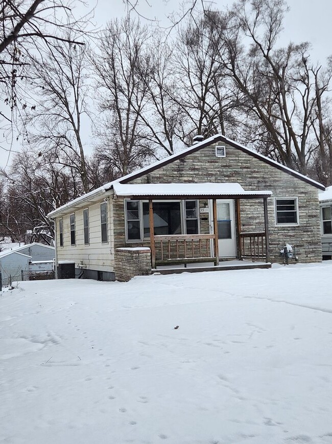 property at 3911 Kansas Ave
