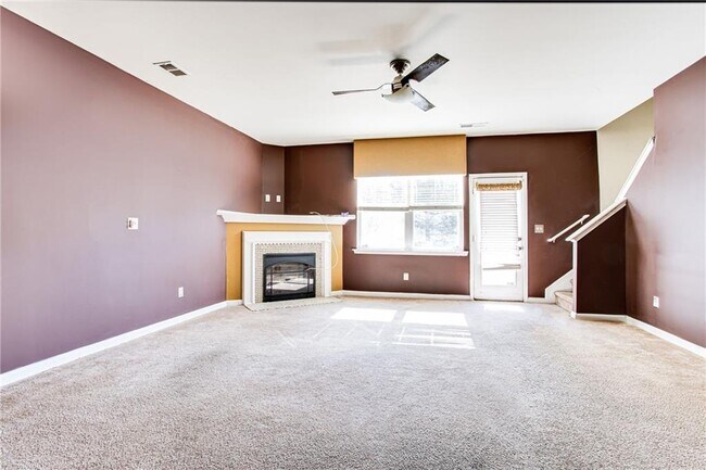 3392 Sable Elm Ct in Atlanta, GA - Building Photo - Building Photo