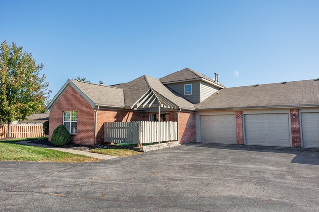 3906 Sandstone Cir, Unit 3906 in Powell, OH - Building Photo - Building Photo