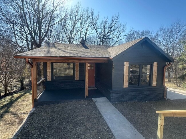 502 E Harper St in Ozark, MO - Building Photo - Building Photo