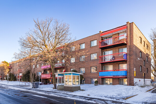 7400 Joseph Renaud Boul in Verdun, QC - Building Photo - Building Photo