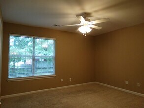 306 Cedarcroft Dr in Mooresville, NC - Building Photo - Building Photo