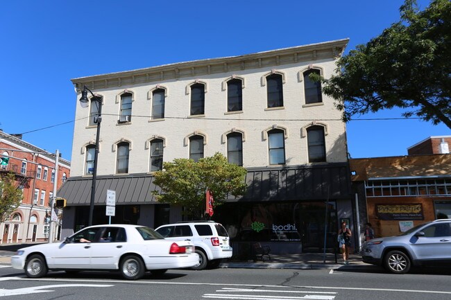 200 W Main St in Somerville, NJ - Building Photo - Building Photo