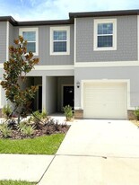 10197 Trumpet Honeysuckle Wy in San Antonio, FL - Building Photo