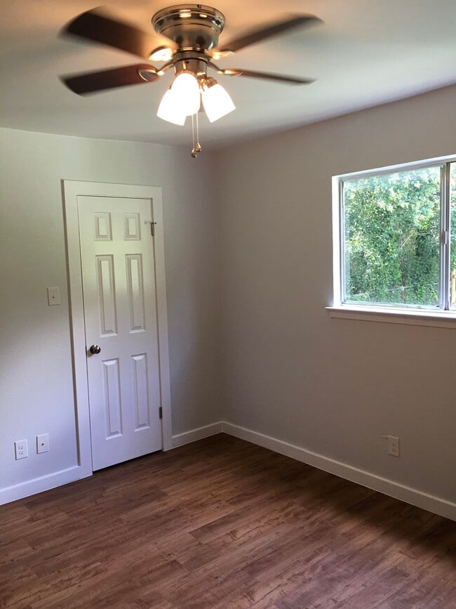 508 Blackson Ave unit A in Austin, TX - Building Photo - Building Photo