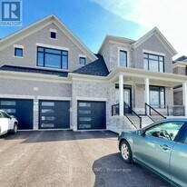 15 Magnolia Ave in Adjala-Tosorontio, ON - Building Photo