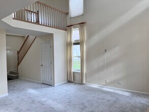 101 Holmes Way in Schaumburg, IL - Building Photo - Building Photo