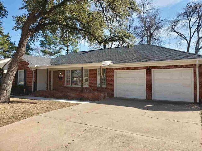 2409 Martin St in Wichita Falls, TX - Building Photo - Building Photo