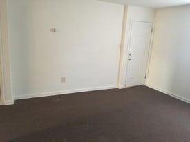 4223 Brooks St NE, Unit 4