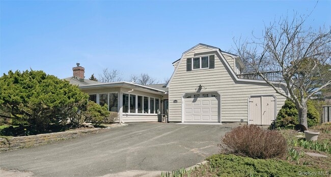 property at 1100 Huntington Blvd