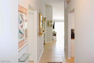 885 New Waterford Dr in Naples, FL - Building Photo - Building Photo