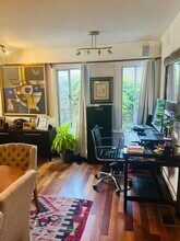 1414 S Dunsmuir Ave in Los Angeles, CA - Building Photo - Building Photo