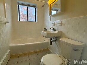 9 Chester St, Unit 32 in Cambridge, MA - Building Photo - Building Photo