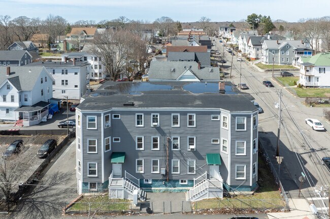 69-71 Newbury St in Brockton, MA - Building Photo - Building Photo