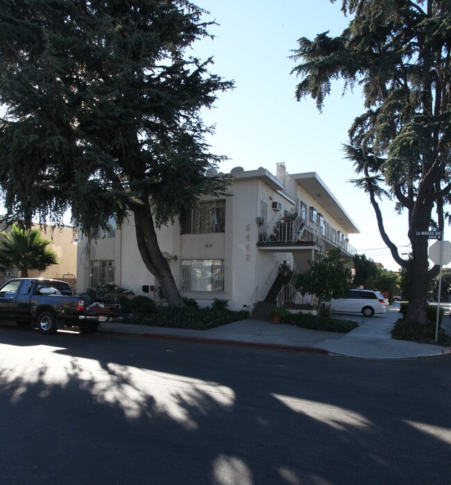 1220 Cole Pl in Los Angeles, CA - Building Photo - Building Photo