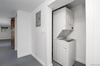 95 E Euclid St in Detroit, MI - Building Photo - Building Photo