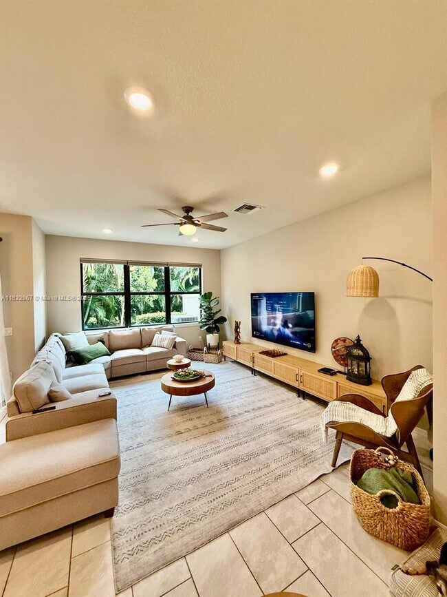 8296 Cadre Noir Rd in Wellington, FL - Building Photo - Building Photo