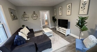 33 Gilman St, Unit 2 in Somerville, MA - Building Photo