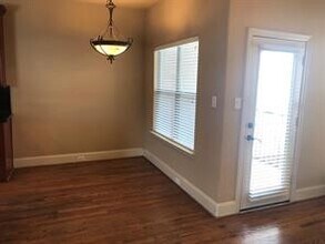 5228 Washington Ave in Houston, TX - Building Photo - Building Photo