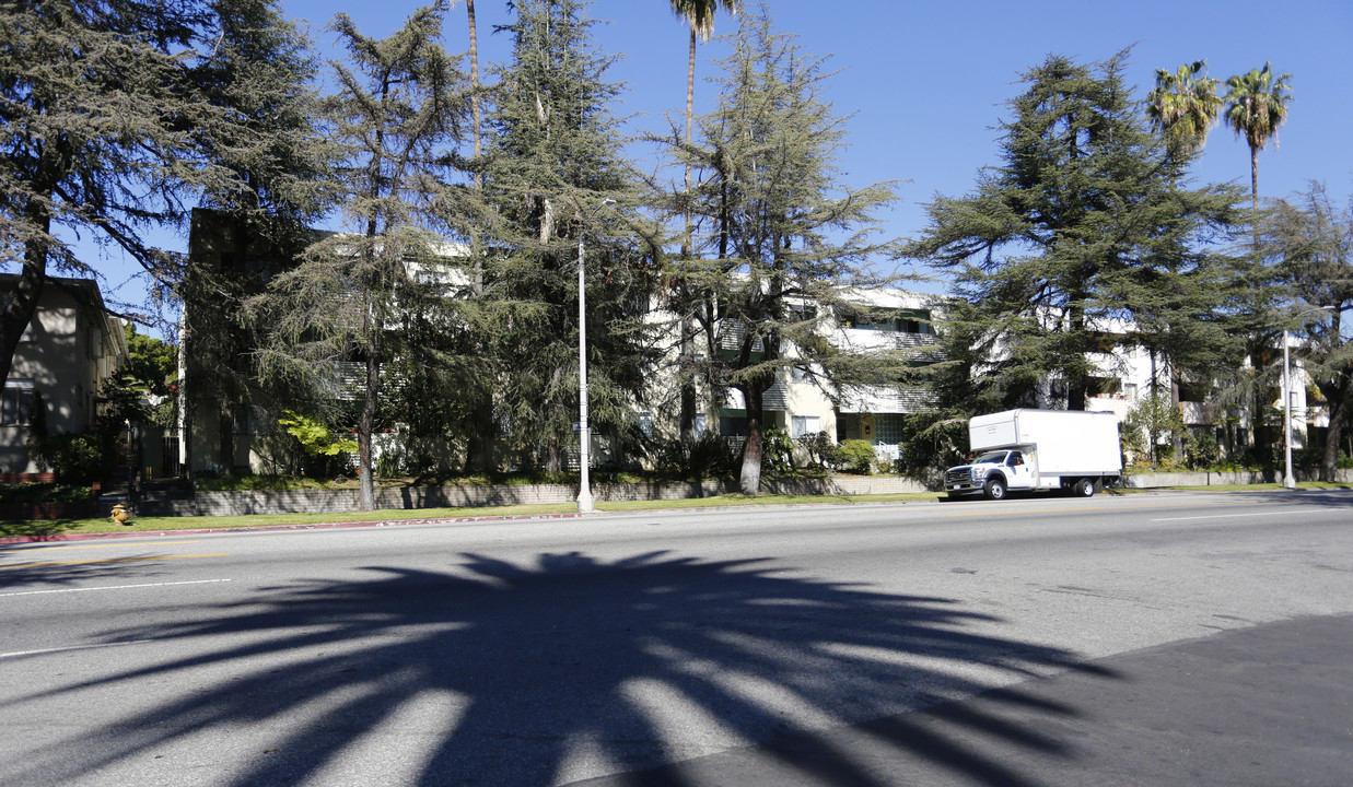 Los Feliz in Los Angeles, CA - Building Photo