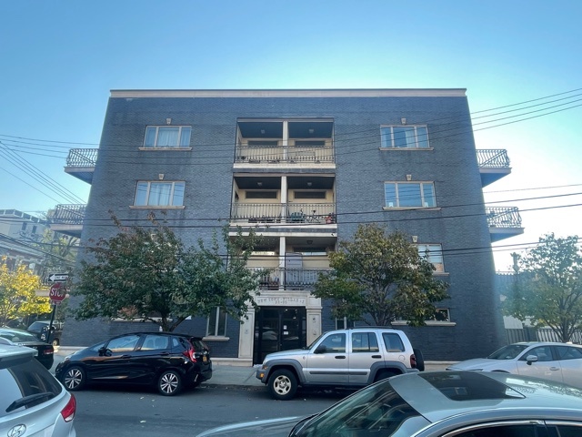 2902 Newtown Ave in Astoria, NY - Building Photo