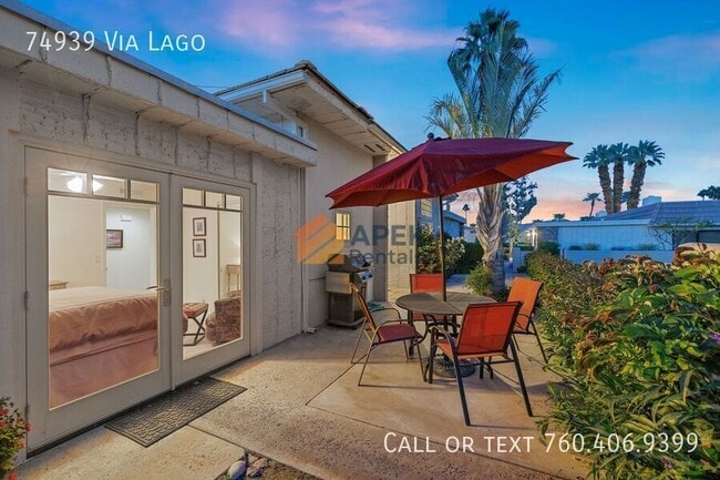 property at 74939 Vía Lago