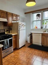 1677 Beacon St, Unit 4 in Brookline, MA - Building Photo - Building Photo
