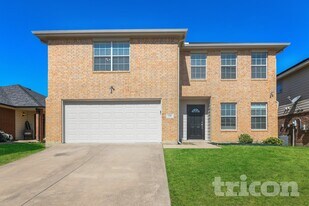 156 Jefferson Dr in Venus, TX - Building Photo