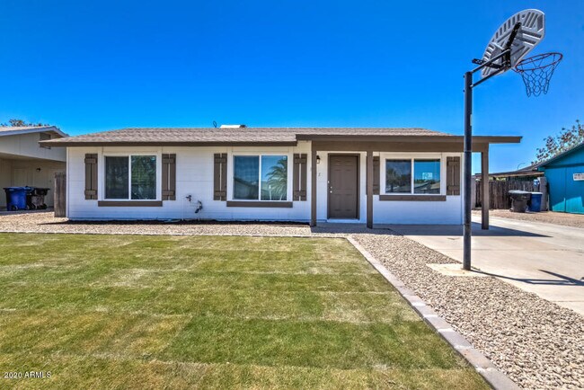 property at 3545 W Galveston St