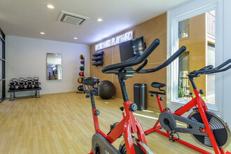 Cambridge House Apartments in Davis, CA - Building Photo - Interior Photo