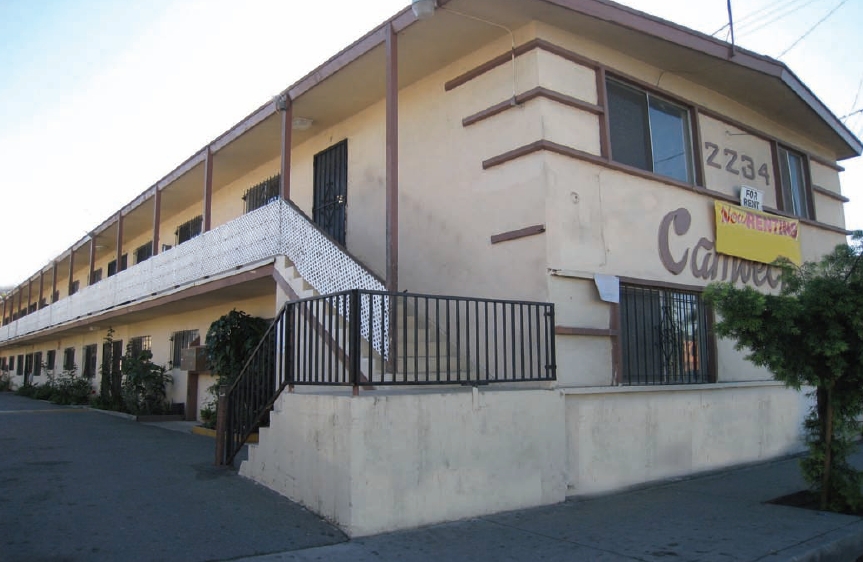 El Segundo Apartments in Compton, CA - Foto de edificio