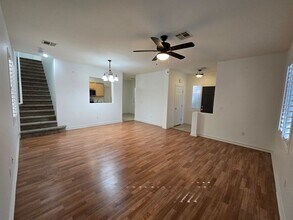 245 Floating Lily Ct in Las Vegas, NV - Building Photo - Building Photo