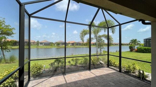 5364 Bartolomeo St in Sarasota, FL - Building Photo - Building Photo
